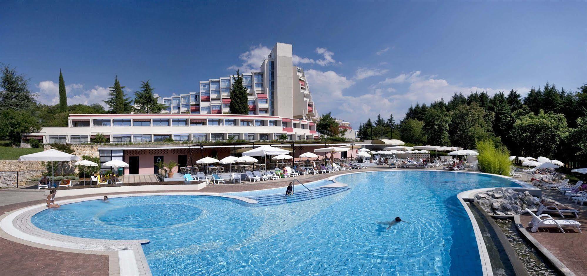 Rubin Sunny Hotel Porec Exterior photo